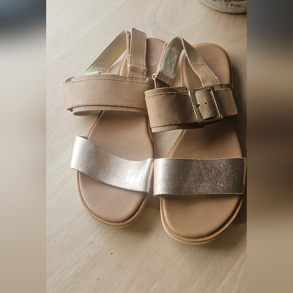 Sorel Neutral Metallic Strap Sandals - Taupe and Rose Gold